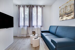 White Flowers by Wonderful Italy