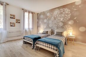 White Flowers by Wonderful Italy