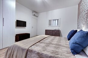 White Flowers by Wonderful Italy