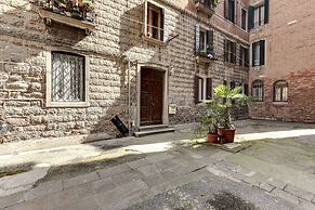 White Flowers by Wonderful Italy