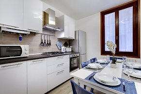 White Flowers by Wonderful Italy