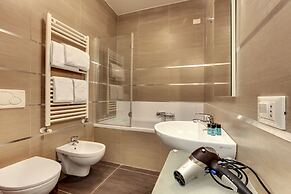 Venice Garden by Wonderful Italy