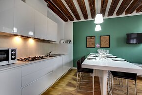 Venice Garden by Wonderful Italy