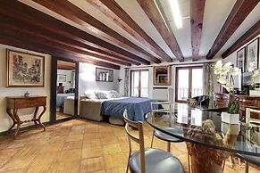 Rialto Canal View by Wonderful Italy