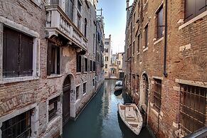 Rialto Canal View by Wonderful Italy