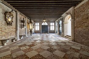 Palazzo Gradenigo by Wonderful Italy