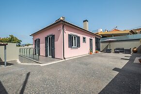 Villa Cam lia by Homie