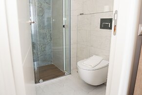 Private Pool Garden Villa- All Rooms w AC