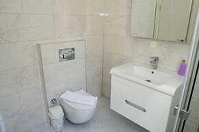 Private Pool Garden Villa- All Rooms w AC