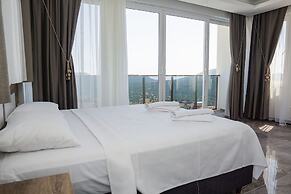 Private Pool Garden Villa- All Rooms w AC