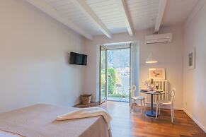 OC Lake Love in Laglio