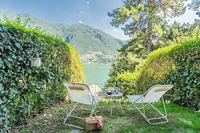 OC Lake Love in Laglio