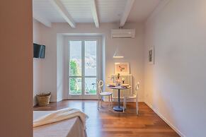 OC Lake Love in Laglio