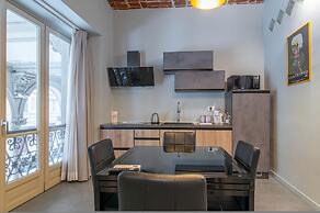 Queen Apartment in Torino