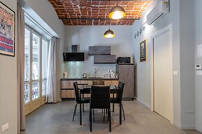 Queen Apartment in Torino