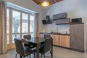 Queen Apartment in Torino