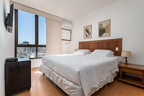 (902-A) Apartamento com Suíte no Coração Leblon