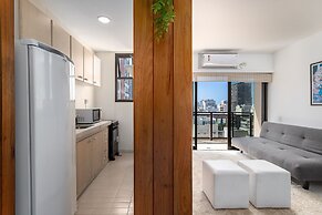 (902-A) Apartamento com Suíte no Coração Leblon