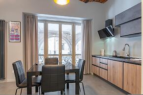 Suite Queen Apartments