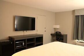 Boarders Inn & Suites
