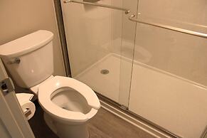Boarders Inn & Suites