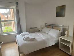 Nantwich - Sleeps 4 - Parking - Walking Distance to Town Centre