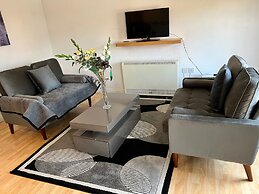 Nantwich - Sleeps 4 - Parking - Walking Distance to Town Centre