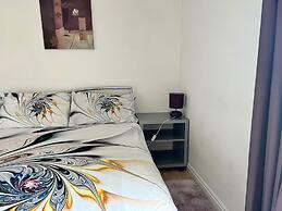 Nantwich - Sleeps 4 - Parking - Walking Distance to Town Centre