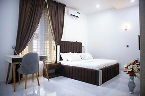 Kyeston Apartment