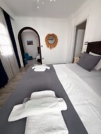Cunda Palace