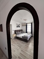 Cunda Palace