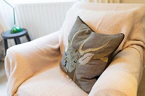 Red Squirrel Cottage Pet Friendly Family Adventure Retreat in Aberdeen