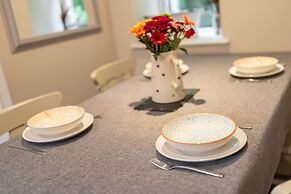 Red Squirrel Cottage Pet Friendly Family Adventure Retreat in Aberdeen