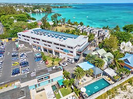 Pereybere Apartment private Balcony (free breakfast)