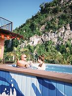 Viet Hoa Hotel & Residence Cat Ba - Rooftop Pool