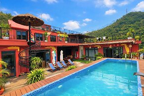 Viet Hoa Hotel & Residence Cat Ba - Rooftop Pool