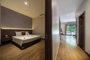 Viet Hoa Hotel & Residence Cat Ba - Rooftop Pool