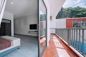 Viet Hoa Hotel & Residence Cat Ba - Rooftop Pool