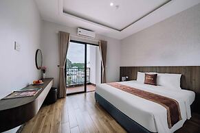 Viet Hoa Hotel & Residence Cat Ba - Rooftop Pool
