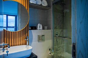 Beach Hotel Guraidhoo