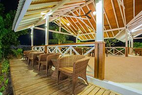 Beach Hotel Guraidhoo