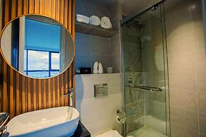 Beach Hotel Guraidhoo