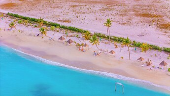 Beach Hotel Guraidhoo