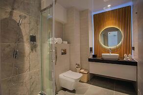 Beach Hotel Guraidhoo