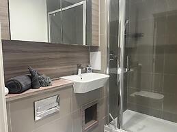 Riverside Retreat in Barking