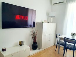 Lemon Sunshine Apartment