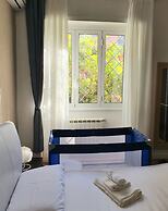 Lemon Sunshine Apartment