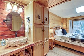 Secluded Cherry Log Cabin w/ Hot Tub + Swings!