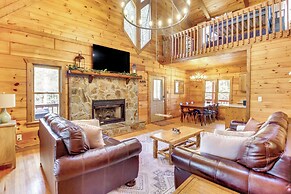 Secluded Cherry Log Cabin w/ Hot Tub + Swings!
