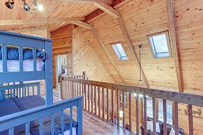 Secluded Cherry Log Cabin w/ Hot Tub + Swings!